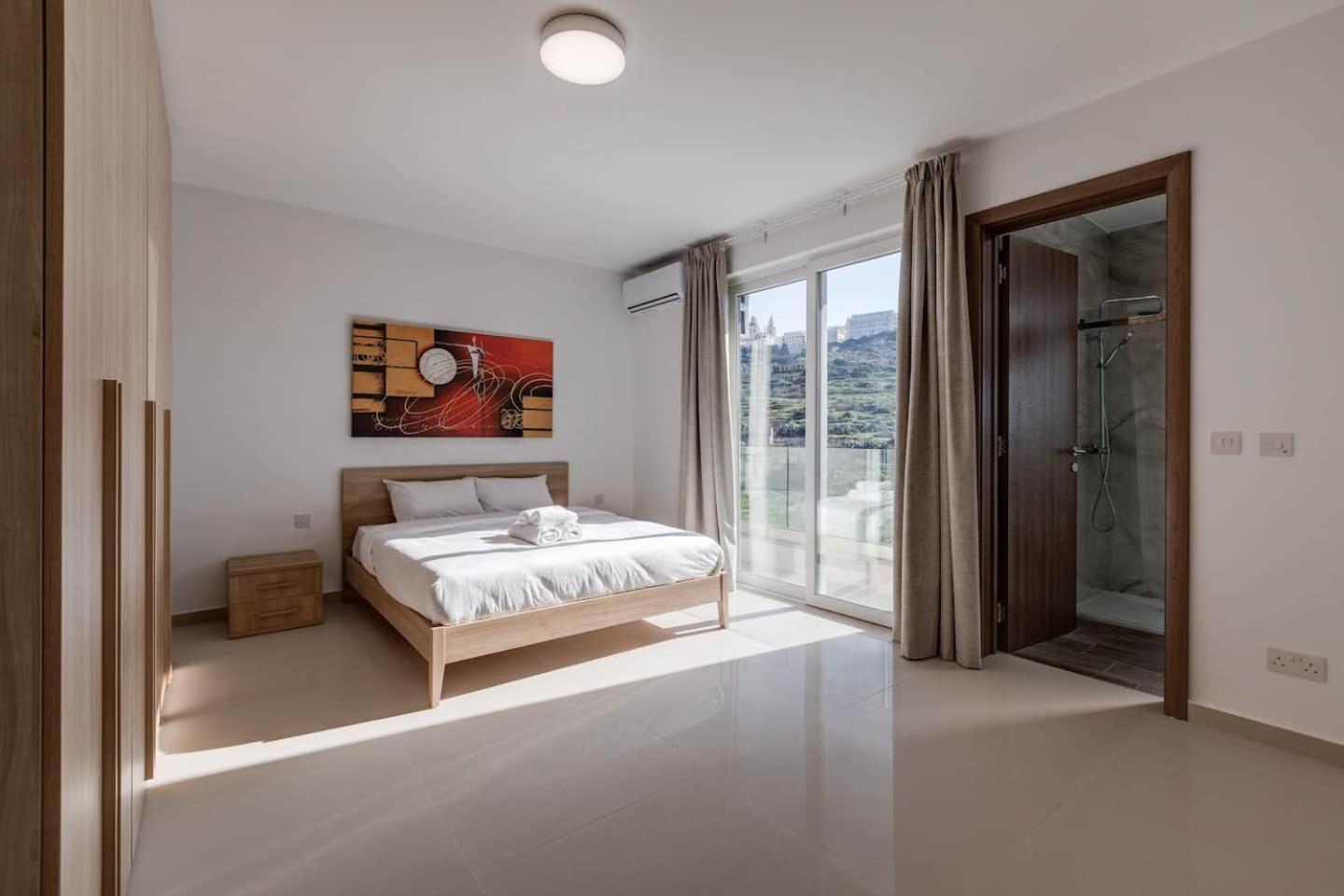 9Ten11 Seafront By Homely Mellieha Exterior photo